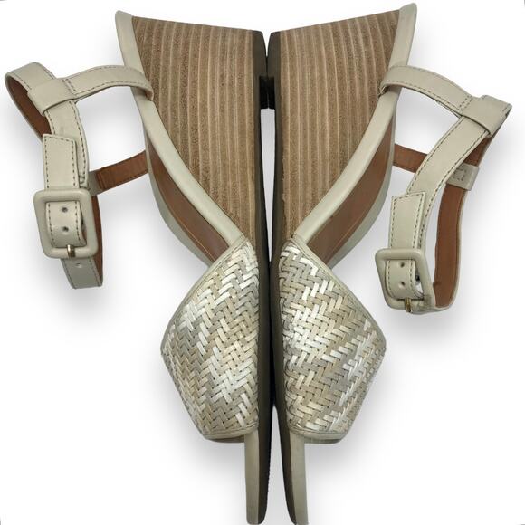 Vionic Cream Wedge Heels - Picture 3 of 13